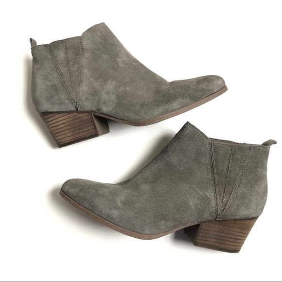 Crown Vintage Gray Suede Heeled Ankle 